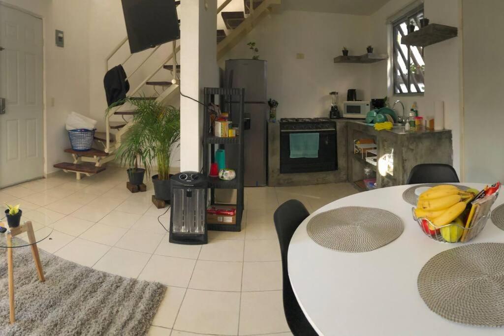 Comfortable And Private House 2 Bedrooms Wifi Parking Free Монтеррей Экстерьер фото